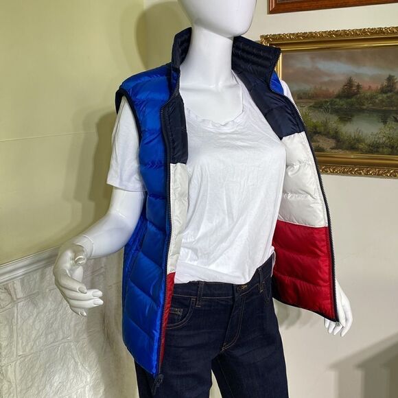 Tommy Hilfiger Reversible Down Puffer Vest - Picture 11 of 16